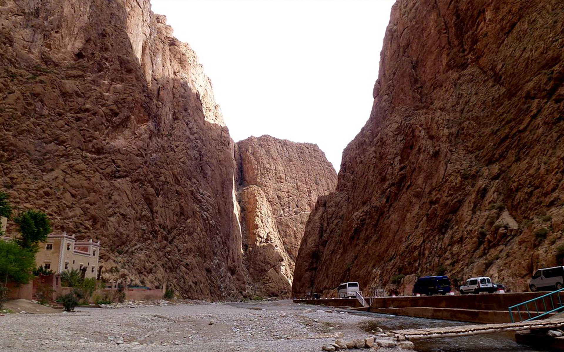 Tour privado de 3 días desde Fez a Todra y Merzouga